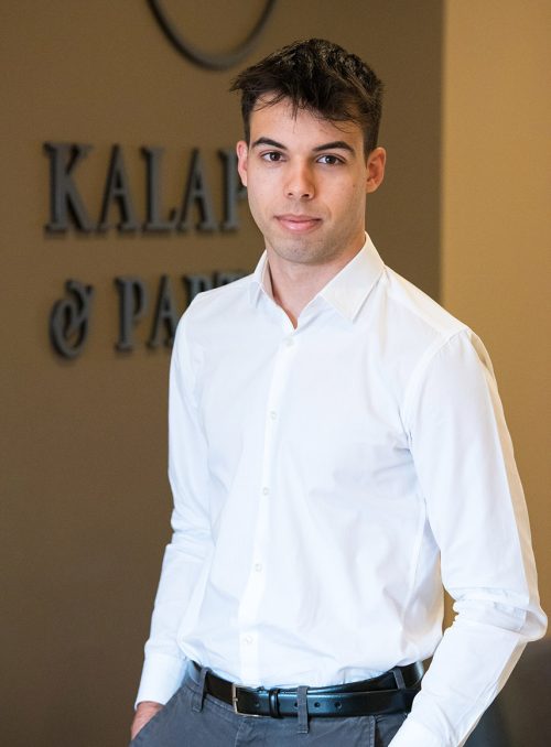 Κωνσταντίνος Τσαλαβούτας - Δικηγορικό γραφείο Χριστίνα Καλαπόδη και Συνεργάτες